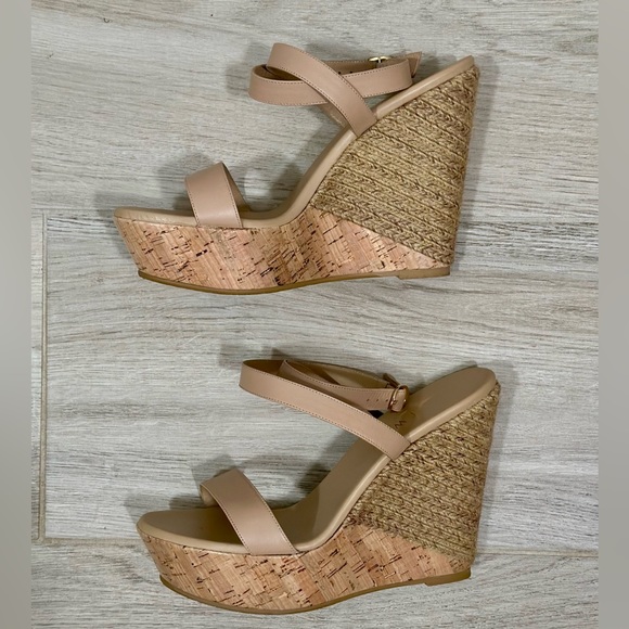 Worn once! In excellent condition. Stuart Weitzman 5050 wedge Sz 11 - Picture 2 of 5